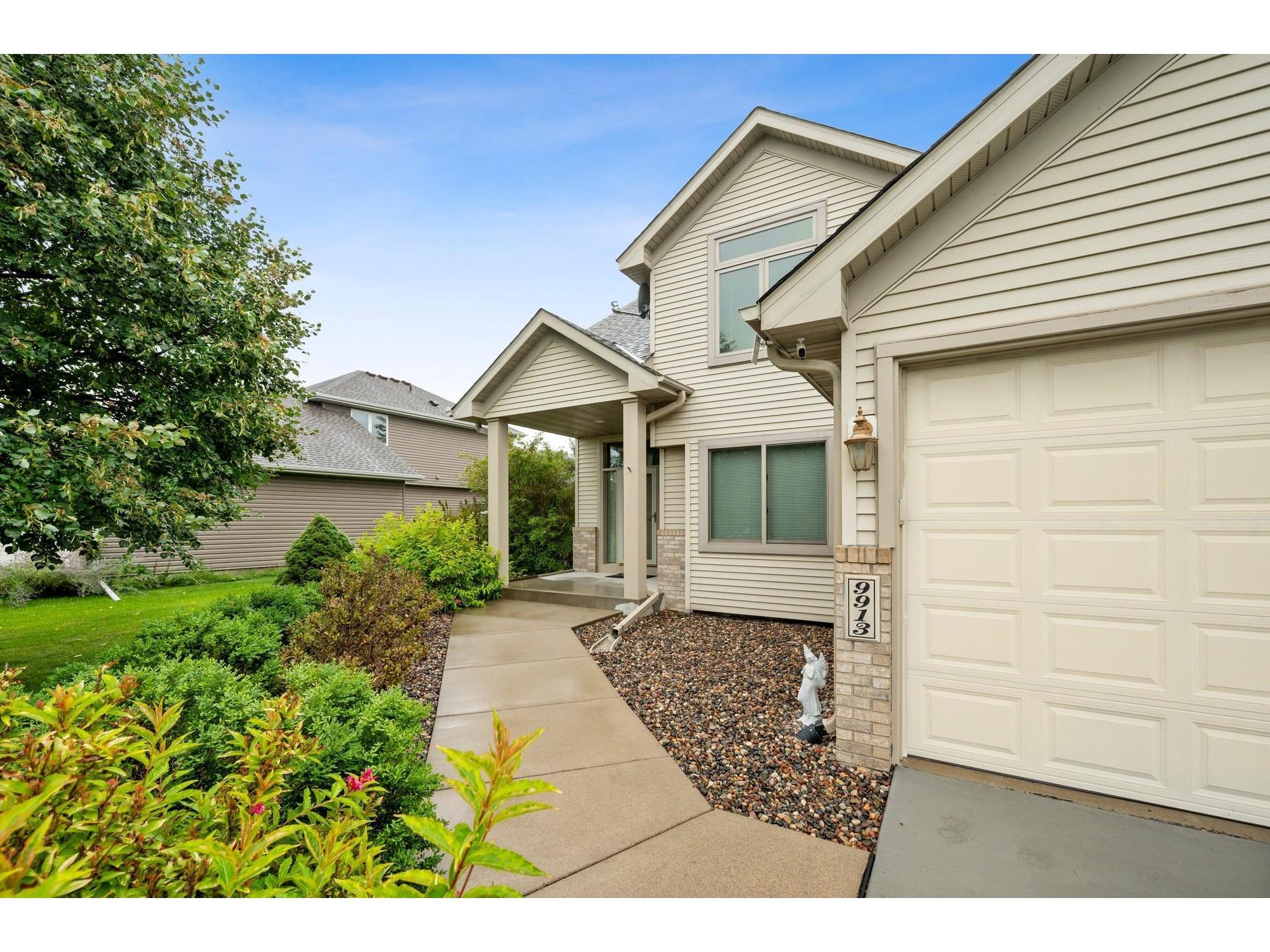 9913 Fallgold Parkway N Brooklyn Park MN 55443 6092322 image1