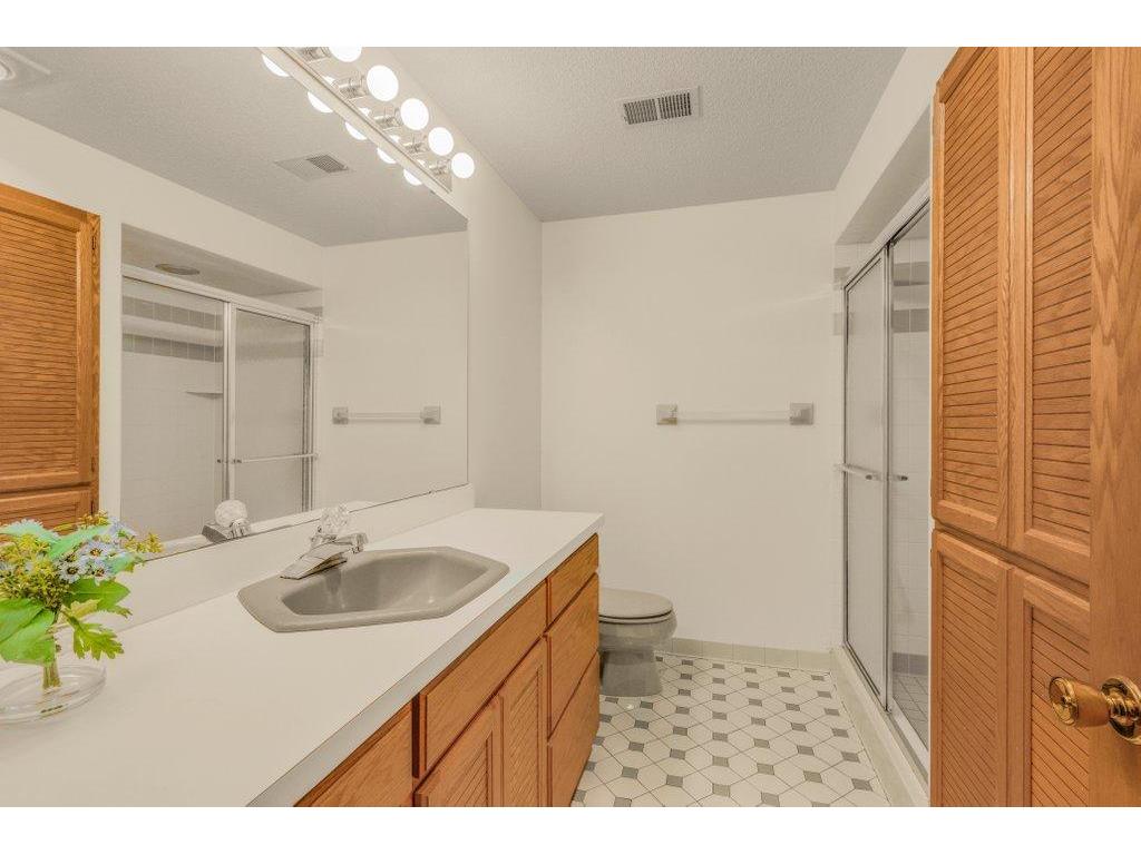 9915 29th Avenue N Plymouth MN 55441 7077985 image19