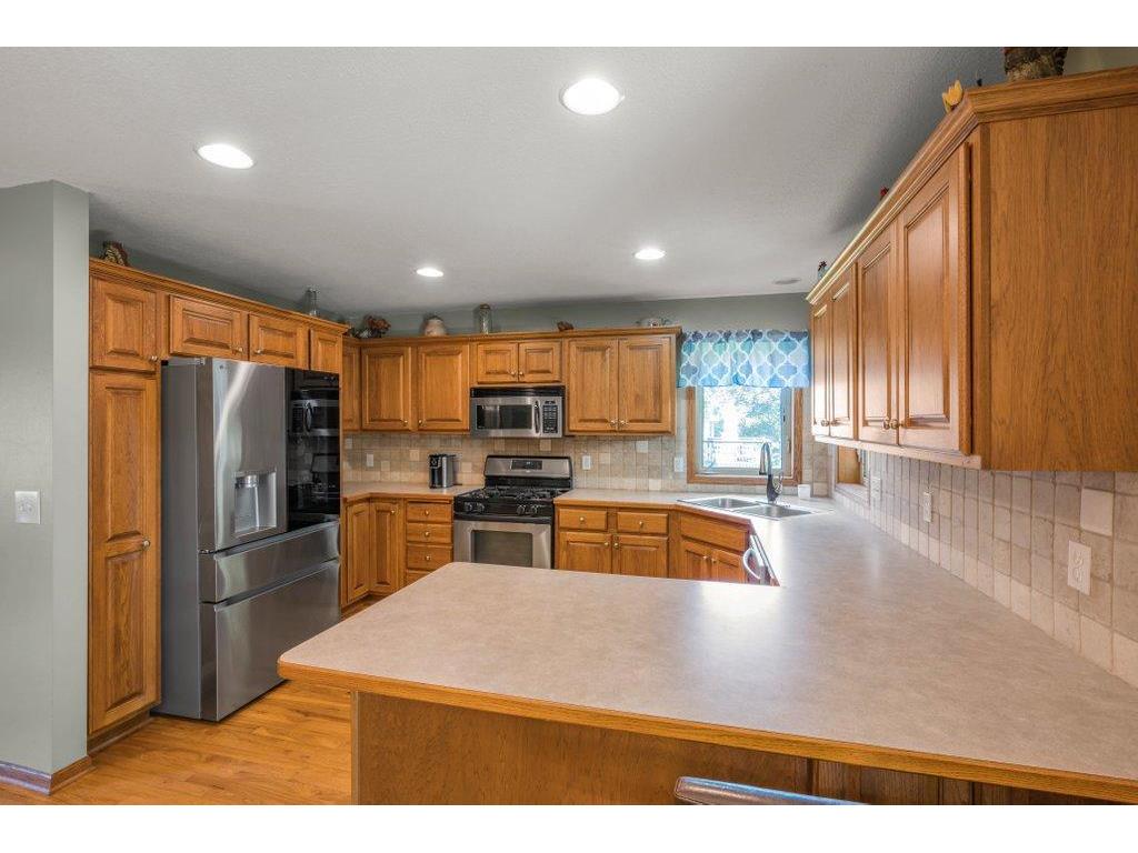 9918 Kiwi Avenue N Brooklyn Park MN 55443 7081946 image11