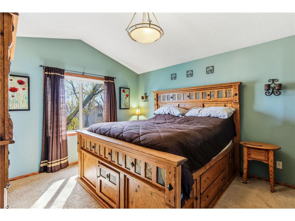 9918 Kiwi Avenue N Brooklyn Park MN 55443 7081946 image17