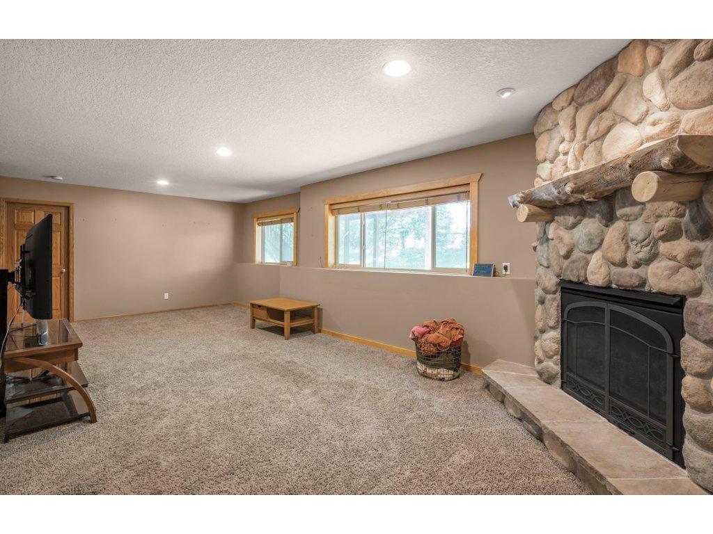 9918 Kiwi Avenue N Brooklyn Park MN 55443 7081946 image30
