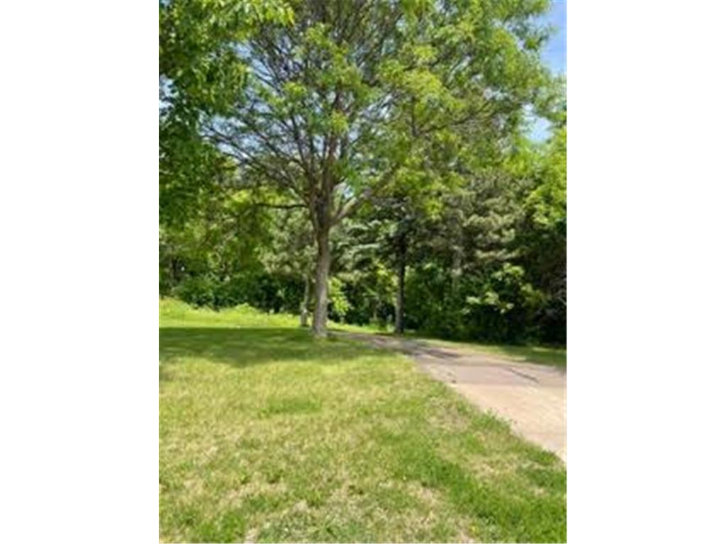 9918 Kiwi Avenue N Brooklyn Park MN 55443 7081946 image47