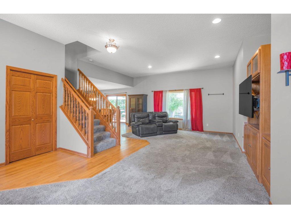 9918 Kiwi Avenue N Brooklyn Park MN 55443 7081946 image5