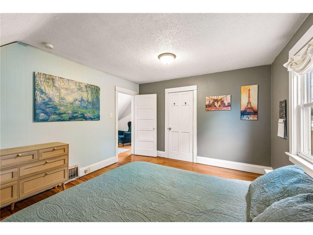 992 Bellows Street West Saint Paul MN 55118 7106778 image11