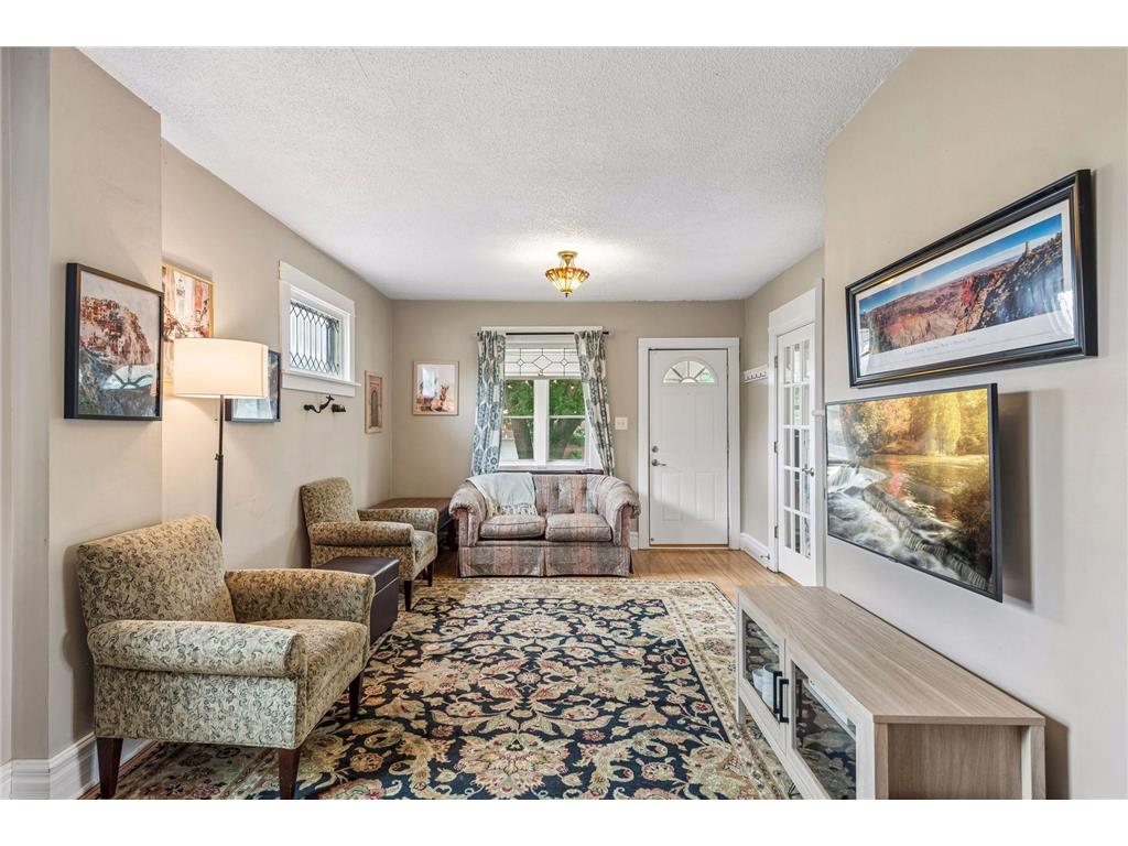 992 Bellows Street West Saint Paul MN 55118 7106778 image18