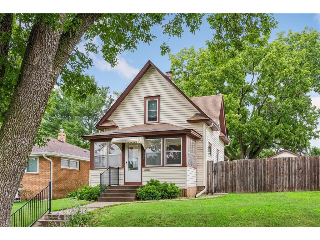 992 Bellows Street West Saint Paul MN 55118 7106778 image2