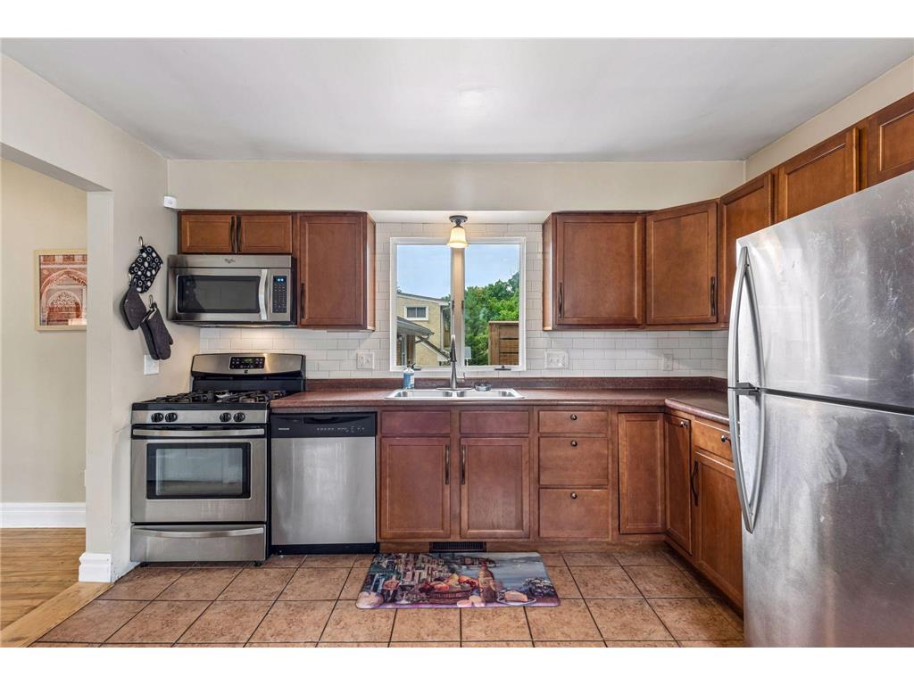 992 Bellows Street West Saint Paul MN 55118 7106778 image24
