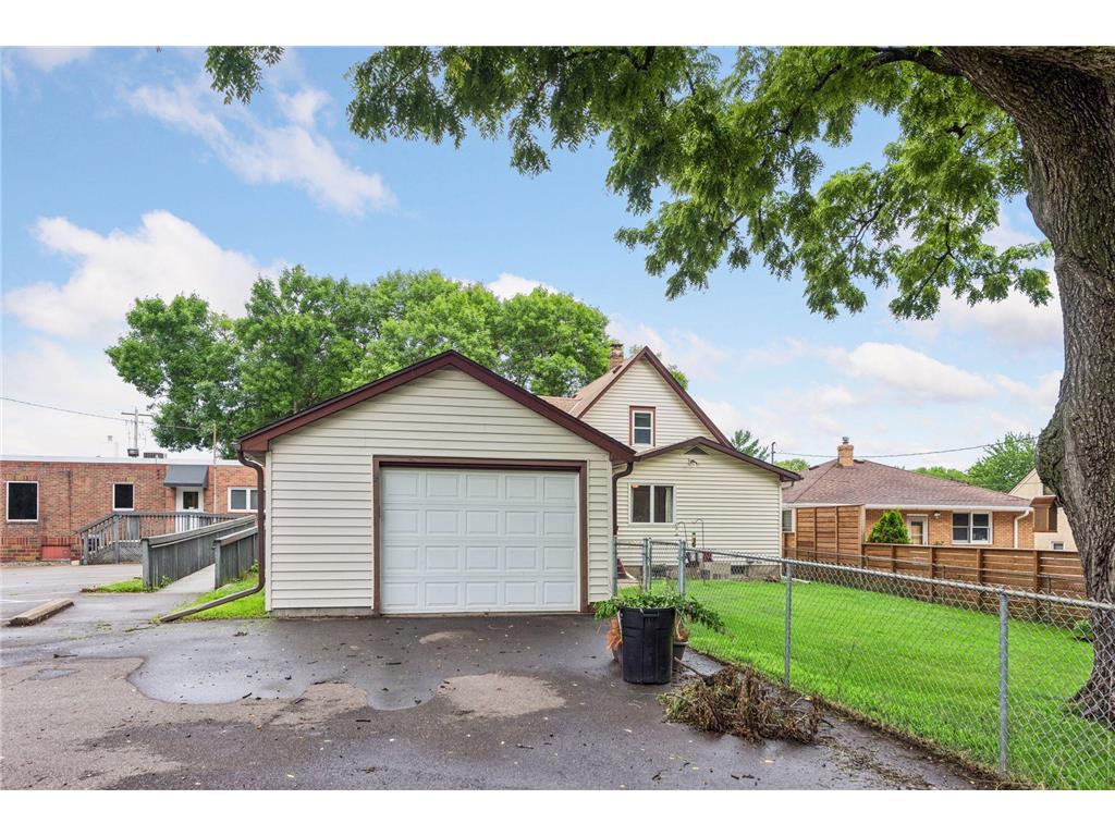 992 Bellows Street West Saint Paul MN 55118 7106778 image37