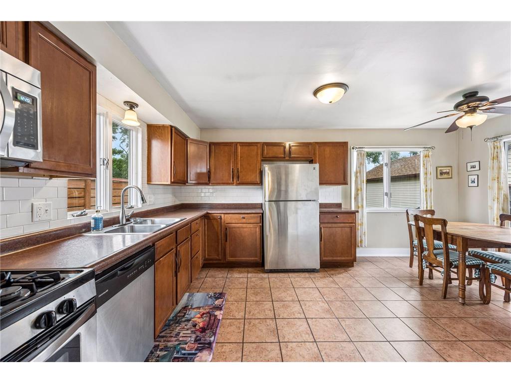 992 Bellows Street West Saint Paul MN 55118 7106778 image6