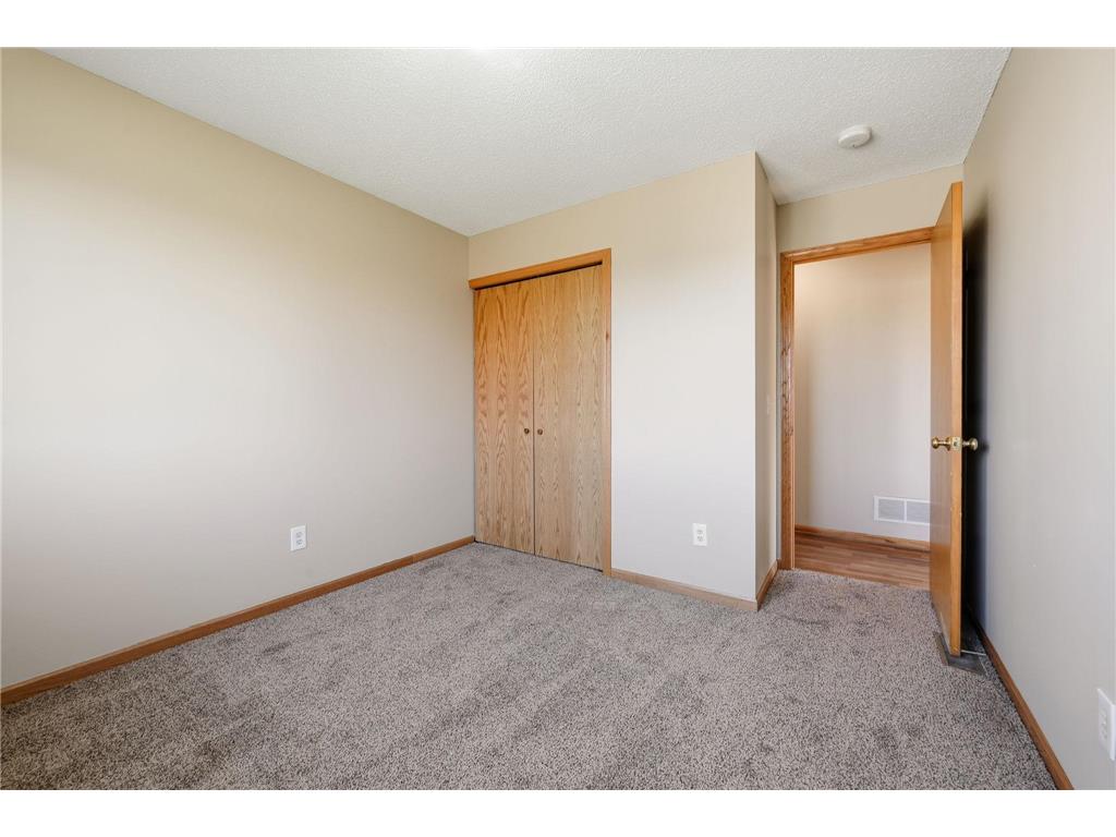 992 Farmers Ridge Trail Belle Plaine MN 56011 6805104 image18