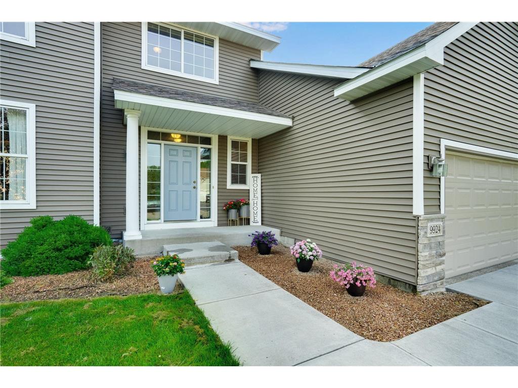 9924 Kiwi Avenue N Brooklyn Park MN 55443 6580590 image1