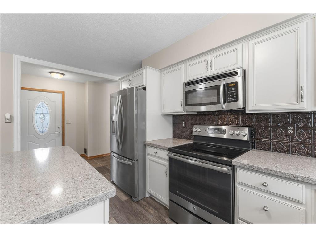 9924 Little Circle Bloomington MN 55437 7096280 image12
