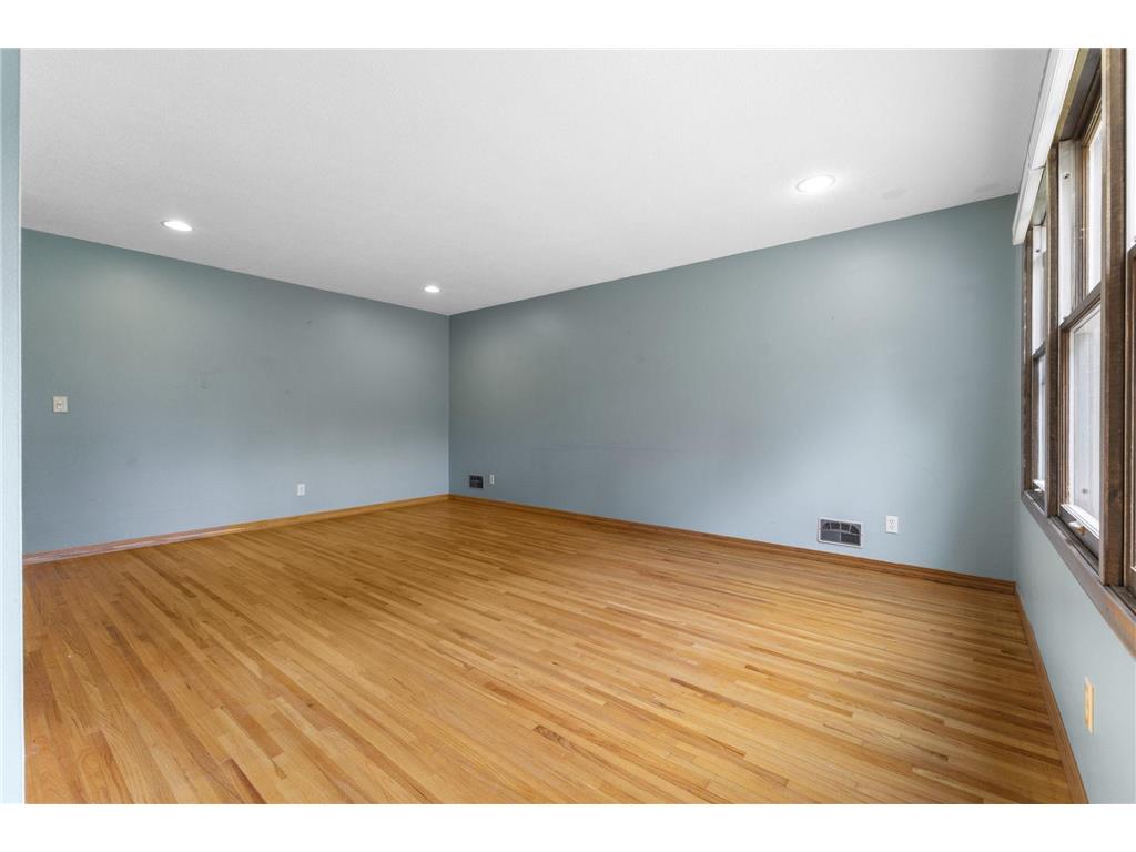 9924 Little Circle Bloomington MN 55437 7096280 image17