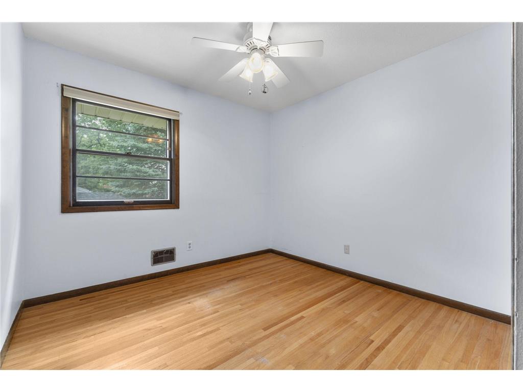 9924 Little Circle Bloomington MN 55437 7096280 image23