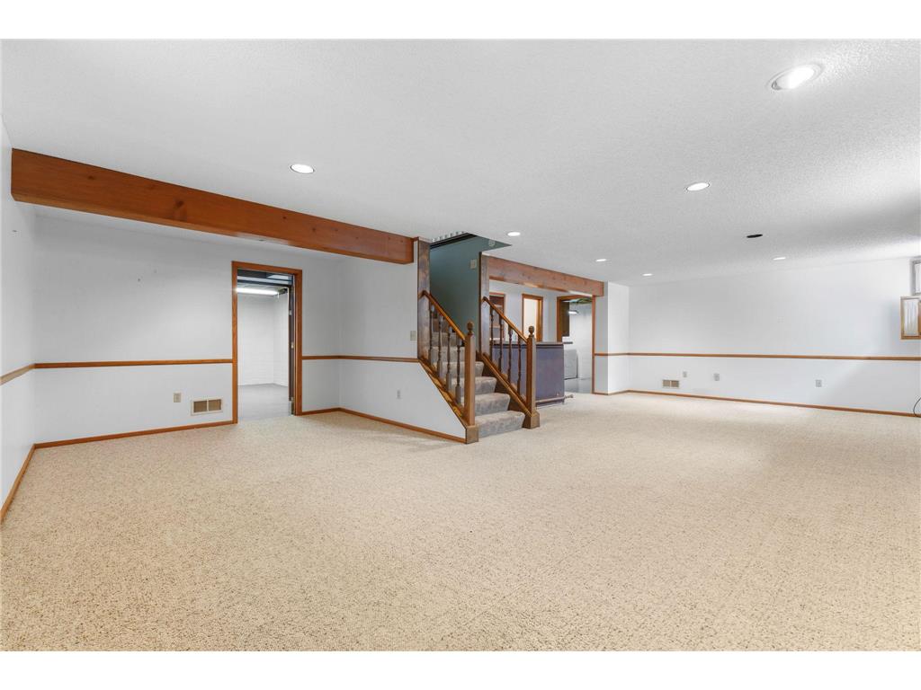 9924 Little Circle Bloomington MN 55437 7096280 image27