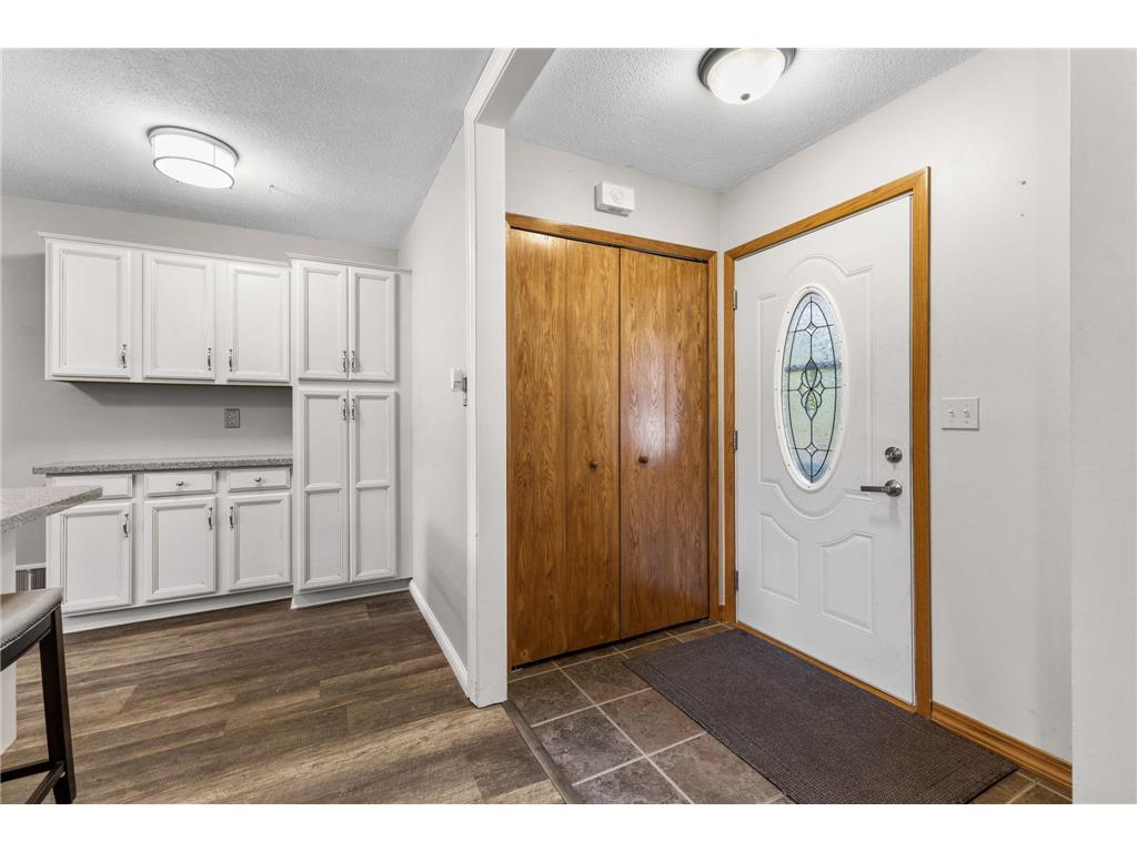 9924 Little Circle Bloomington MN 55437 7096280 image4