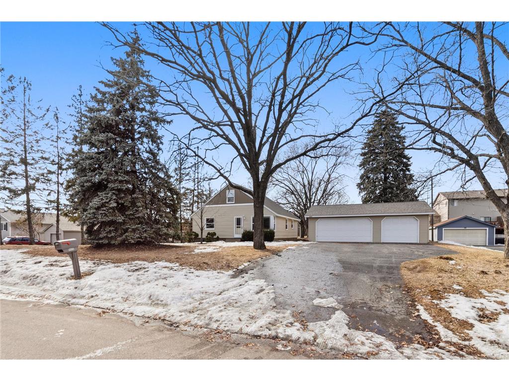 9926 Cottonwood Street NW Coon Rapids MN 55448 7029158 image1
