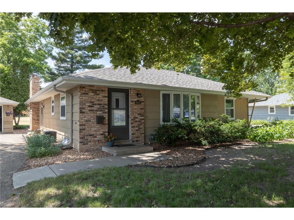 9930 Columbus Avenue S Bloomington MN 55420 6389987 image1