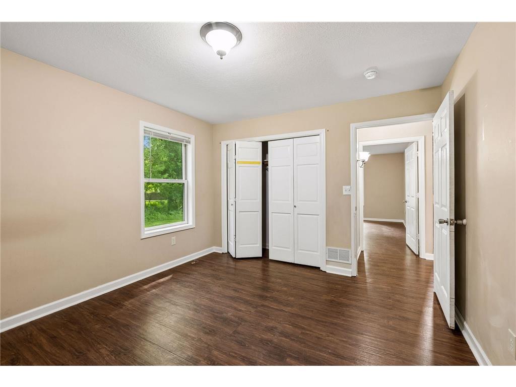 9934 Maple Avenue Bloomington MN 55431 7057224 image12
