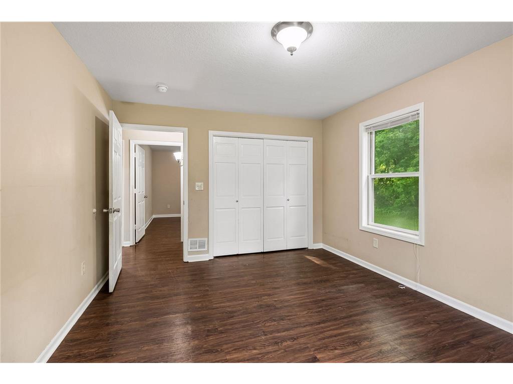9934 Maple Avenue Bloomington MN 55431 7057224 image14
