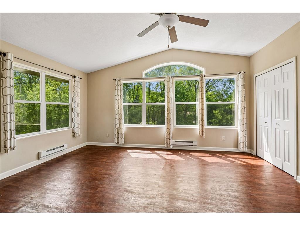 9934 Maple Avenue Bloomington MN 55431 7057224 image22