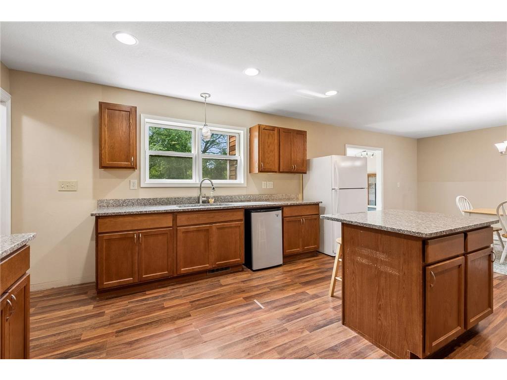 9934 Maple Avenue Bloomington MN 55431 7057224 image8