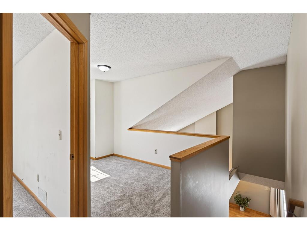 9935 Russell Avenue N #7 Brooklyn Park MN 55444 7032781 image17