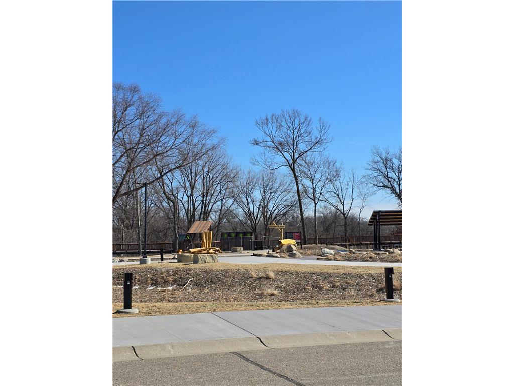 9935 Russell Avenue N #7 Brooklyn Park MN 55444 7032781 image38