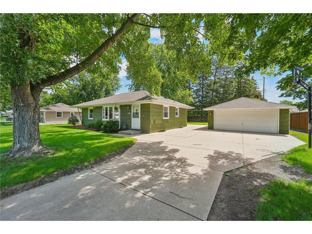 9937 Columbus Avenue S Bloomington MN 55420 6549209 image1