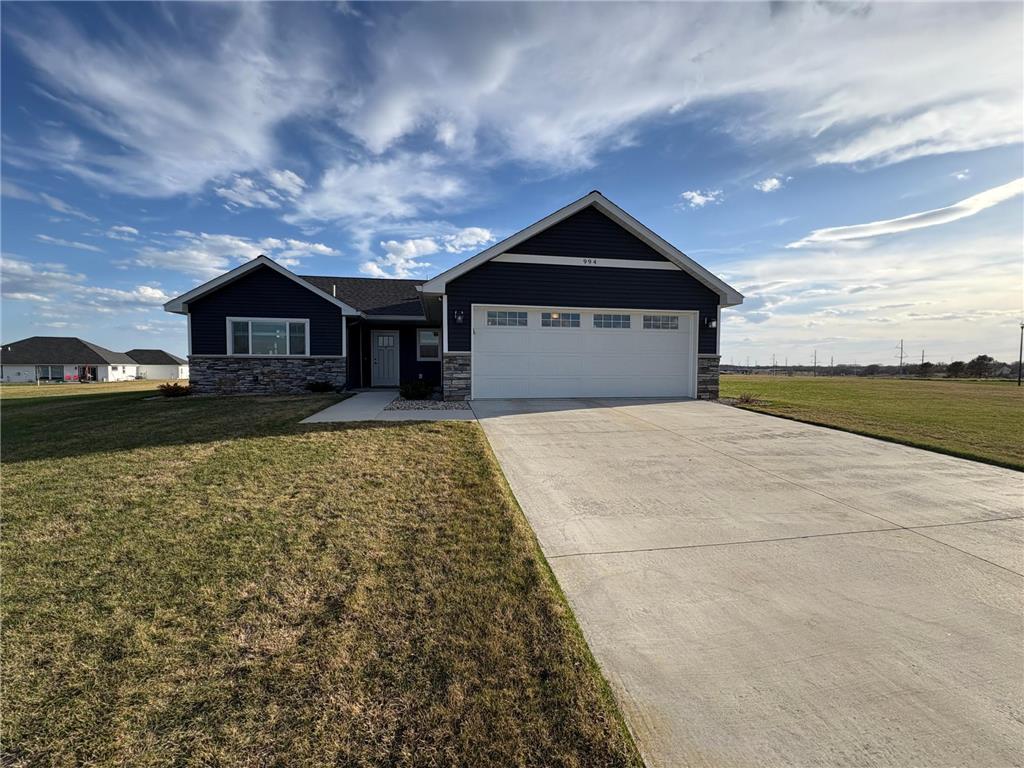 994 City Heights Dr Willmar MN 56201 7057299 image1