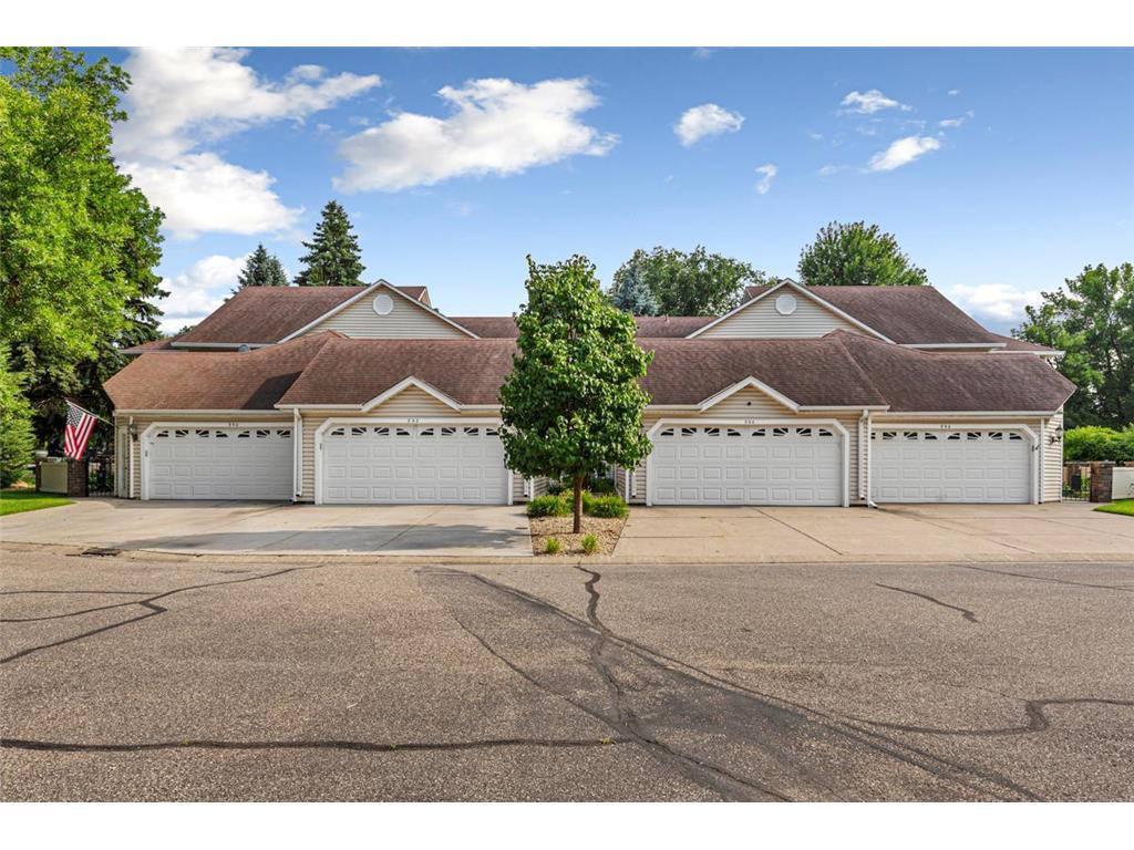 994 Hill Court Shoreview MN 55126 6758283 image1