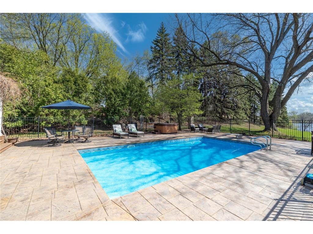 994 Wagon Wheel Trail Mendota Heights MN 55120 - Rogers Lake 7058616 image14