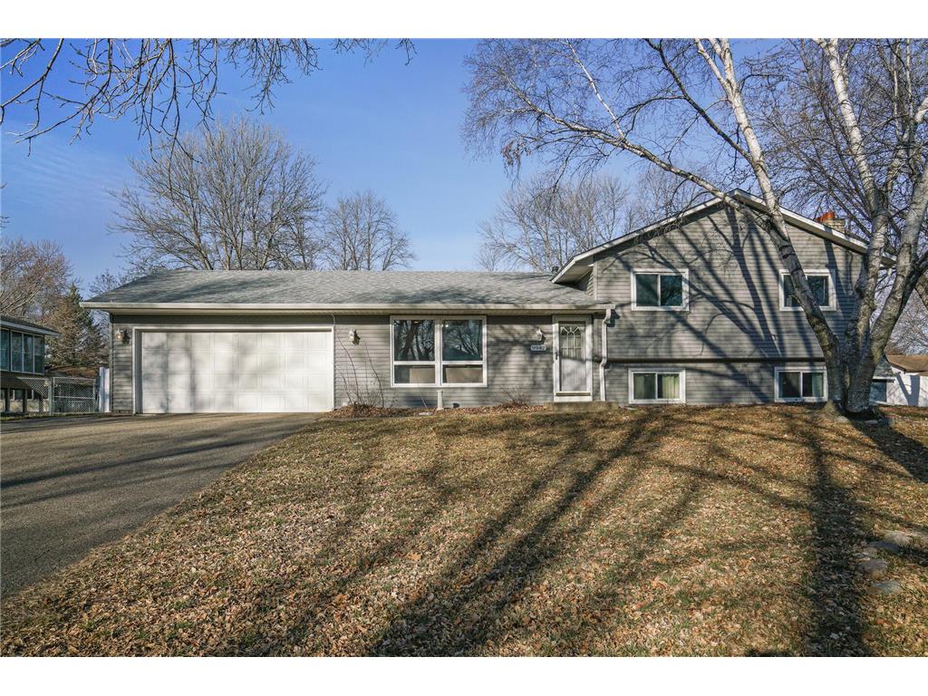 9947 Deerwood Lane N Maple Grove MN 55369 6494959 image1