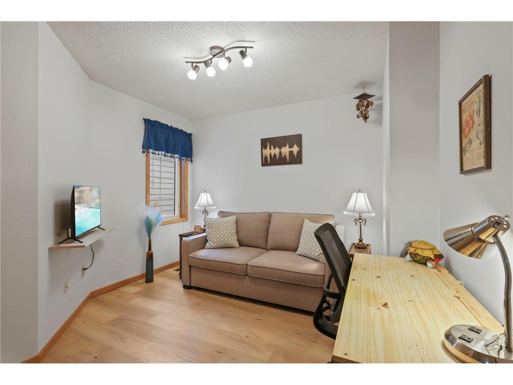 9949 Tamarack Cove Woodbury MN 55125 7048951 image18