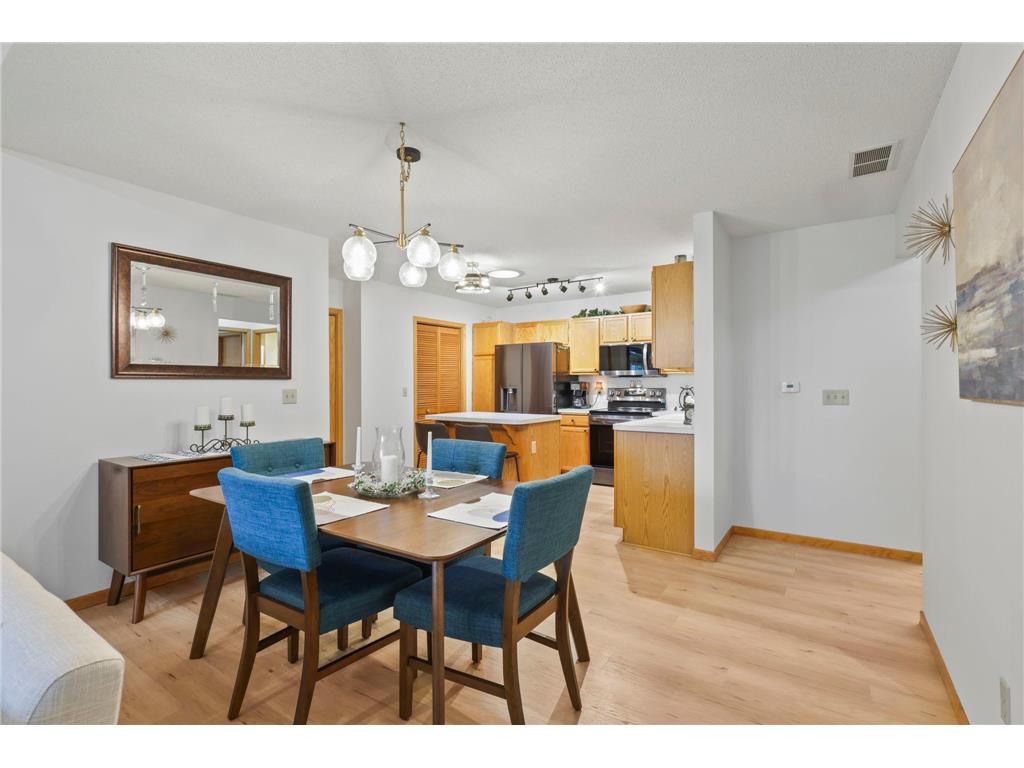 9949 Tamarack Cove Woodbury MN 55125 7048951 image7