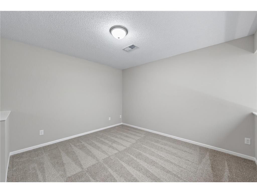 995 106th Lane NW #45 Coon Rapids MN 55433 7048135 image31