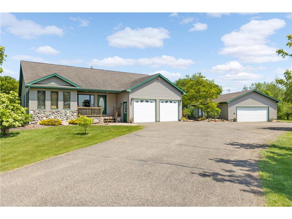 995 166th Street Hammond WI 54015 6337982 image1