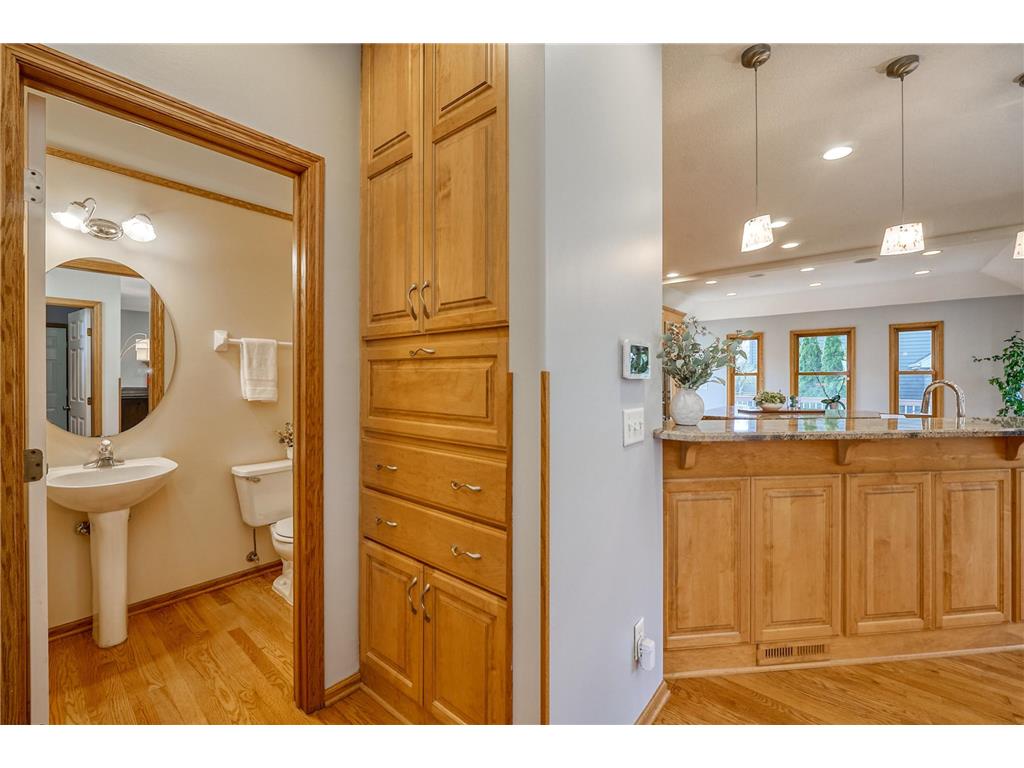 9950 Lee Drive Eden Prairie MN 55347 7065348 image20