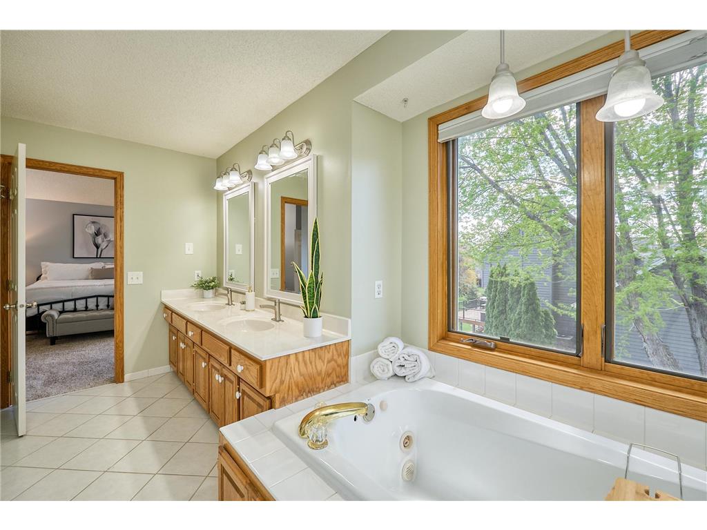 9950 Lee Drive Eden Prairie MN 55347 7065348 image34