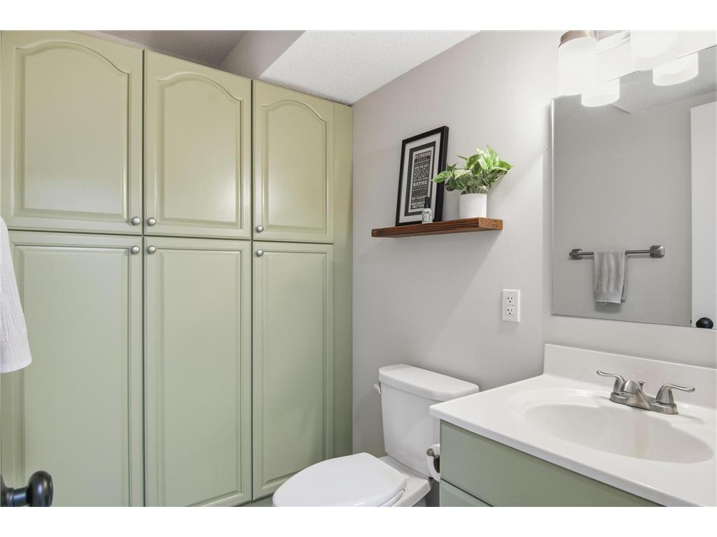 9953 Starlight Drive Woodbury MN 55125 7093565 image24