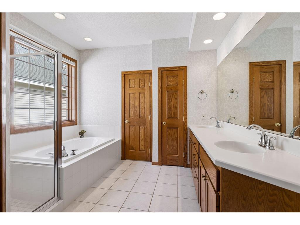 9954 Wellington Lane Woodbury MN 55125 7013865 image41