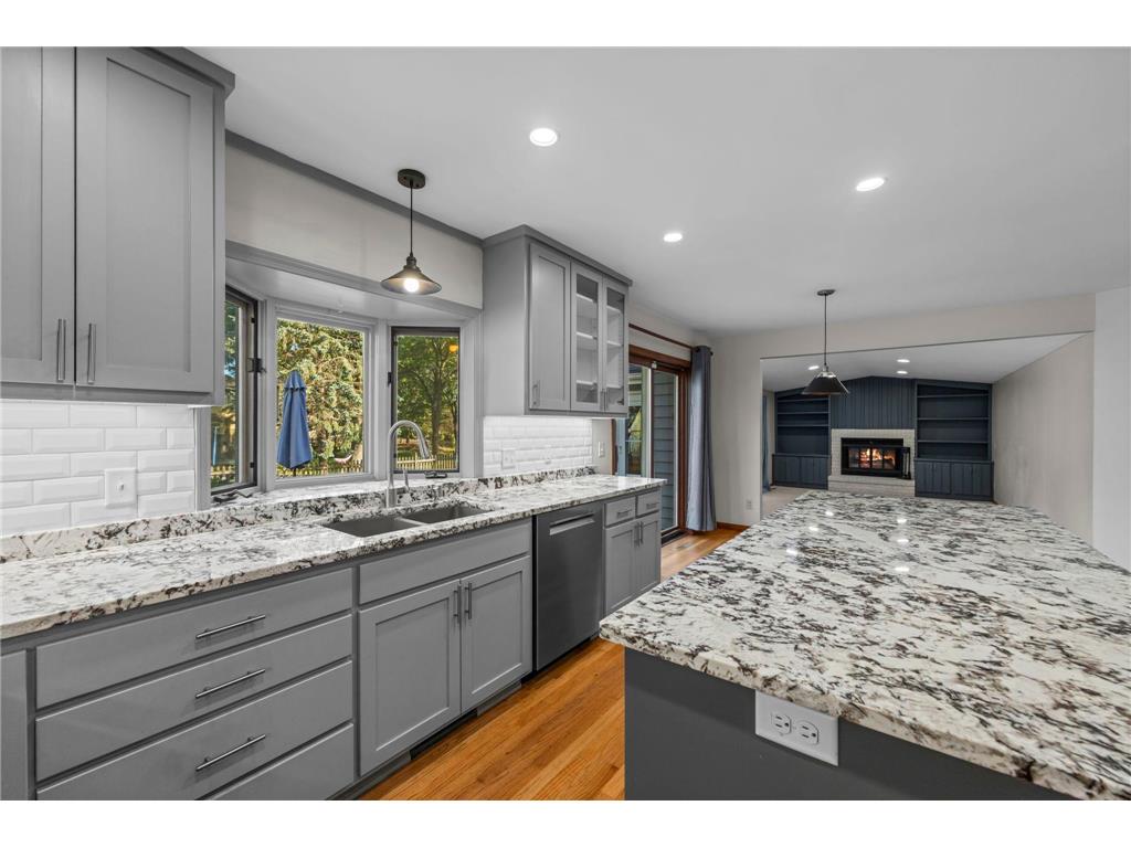 9956 Antrim Road Woodbury MN 55125 7014378 image27