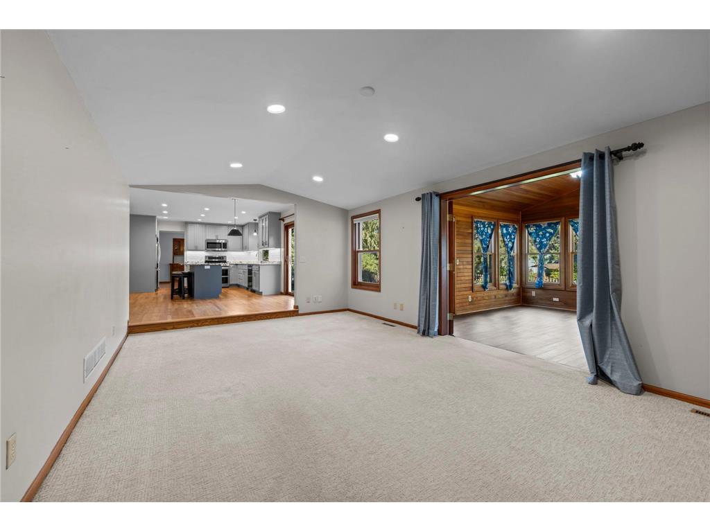 9956 Antrim Road Woodbury MN 55125 7014378 image37