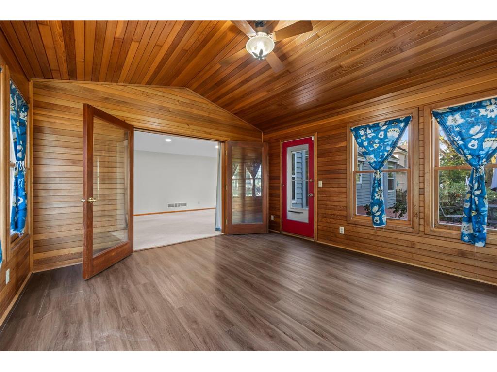 9956 Antrim Road Woodbury MN 55125 7014378 image40