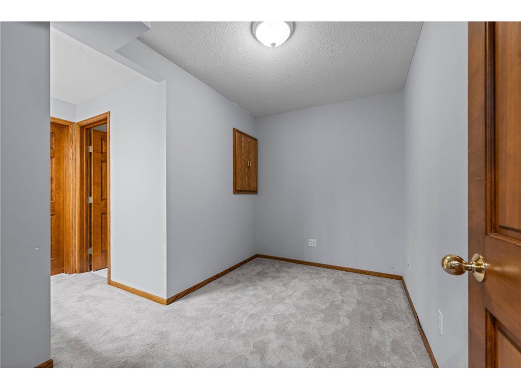 9956 Antrim Road Woodbury MN 55125 7014378 image70