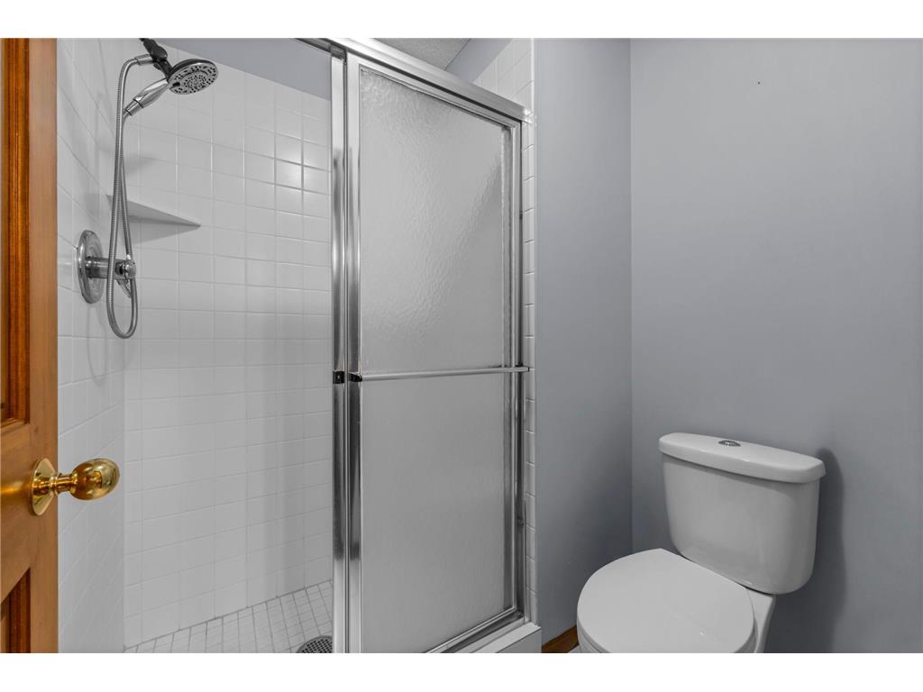 9956 Antrim Road Woodbury MN 55125 7014378 image72