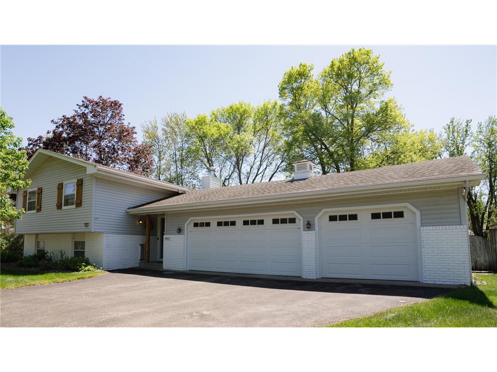9957 Nathan Lane N Maple Grove MN 55369 6719927 image1