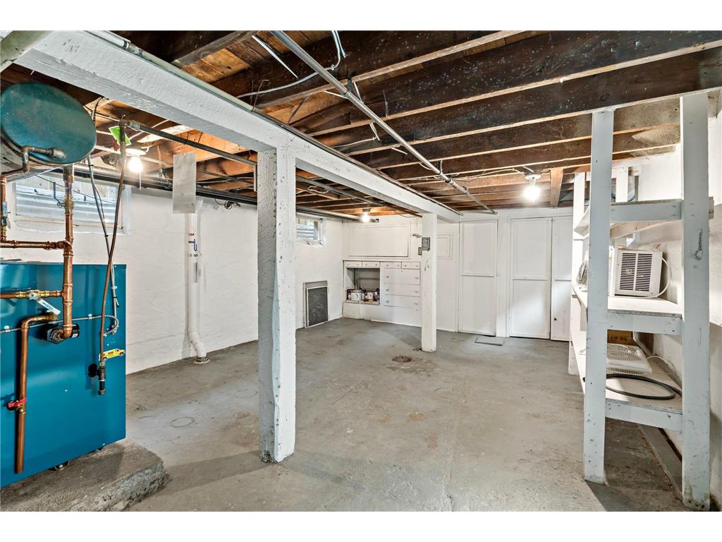 996 Charles Avenue Saint Paul MN 55104 7086303 image19