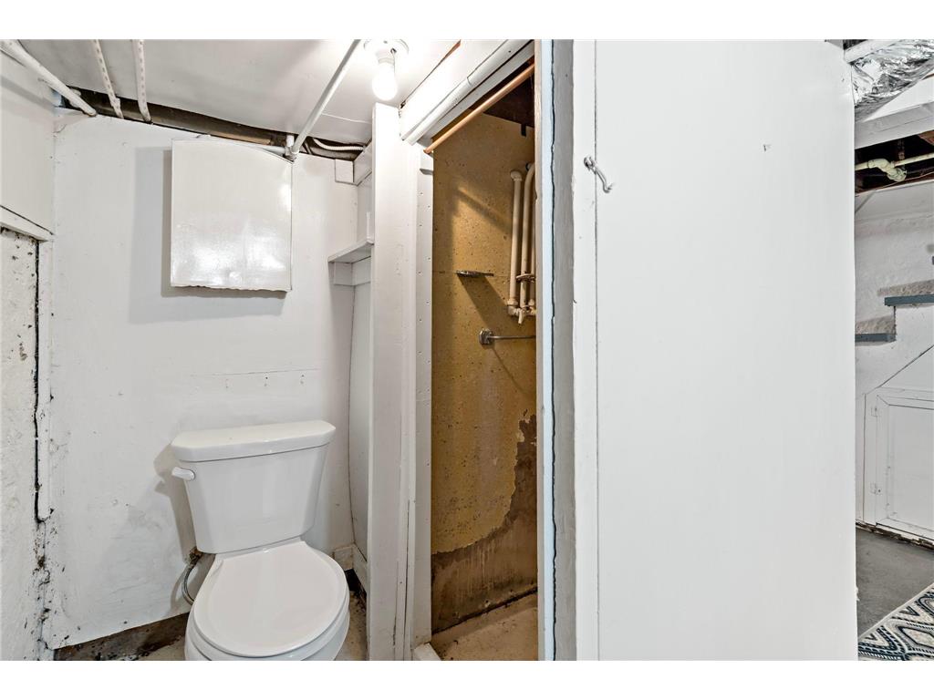 996 Charles Avenue Saint Paul MN 55104 7086303 image21