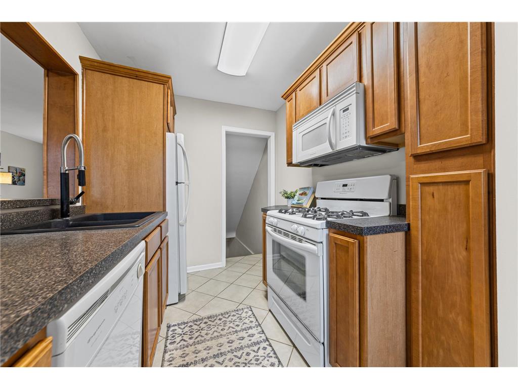 996 Cleveland Avenue S Saint Paul MN 55116 7037070 image12